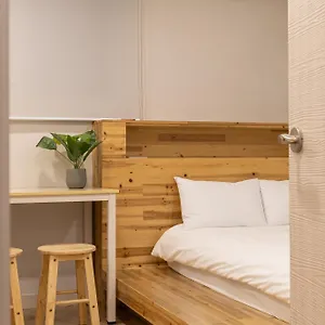 Woody Two Bedroom In Hongdae 서울특별시
